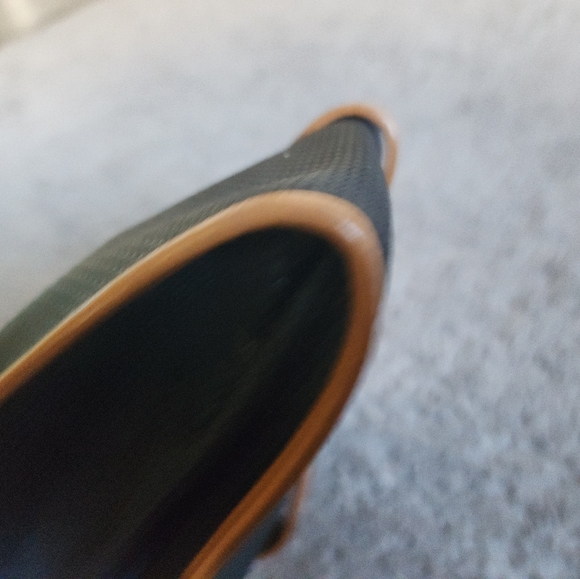 AUTHENTIC Vintage Yves Saint Laurent (YSL) crossbody bag - Picture 14 of 16